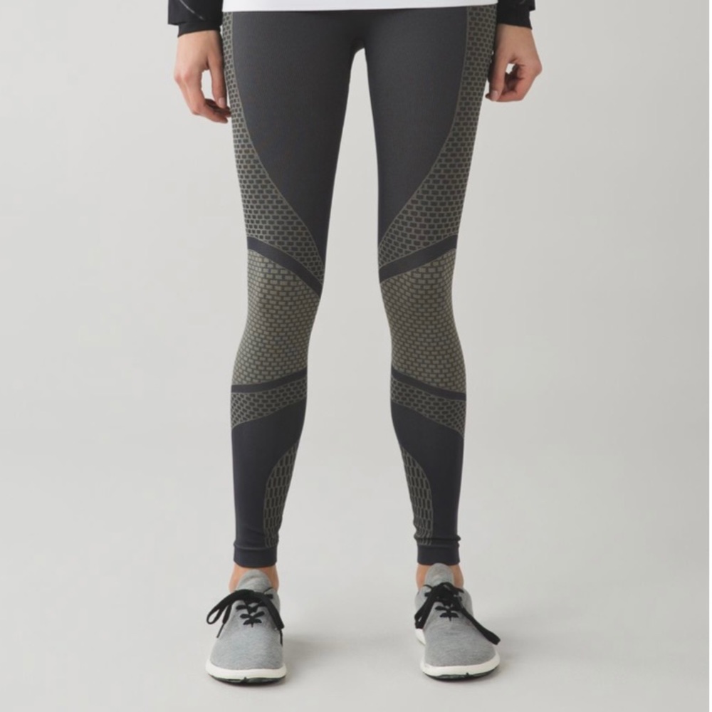 Lululemon About That Base Tight Black and Grey 0